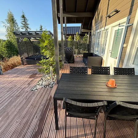 Hile - 8 Hengen Moekki, Rauhallinen Sijainti Himoksen Ytimessae Apartament *