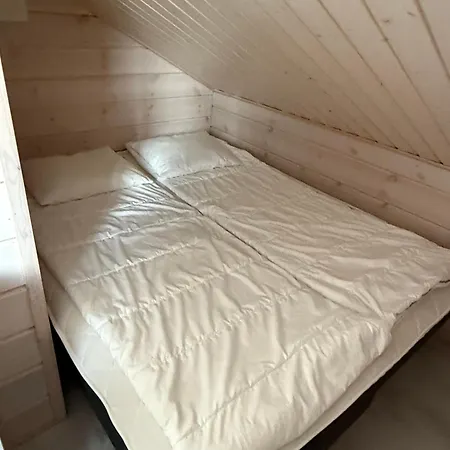 Hile - 8 Hengen Moekki, Rauhallinen Sijainti Himoksen Ytimessae Apartament *